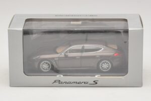 Porsche Panamera 970 S Hnedá Metalíza Minichamps 1:43 WAP0203400E Kov – obrázok 5 z 5
