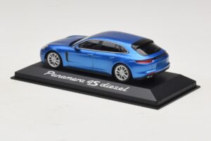 Porsche Panamera 971 4S Diesel Modrá Metalíza Minichamps 1:43 WAP0207600H Kov – obrázok 3 z 5