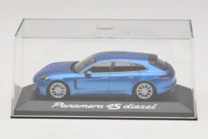 Porsche Panamera 971 4S Diesel Modrá Metalíza Minichamps 1:43 WAP0207600H Kov – obrázok 4 z 5