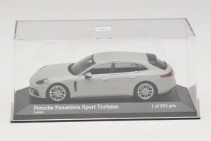 Porsche Panamera 971 Sport Turismo 4E-Hybrid Šedý Minichamps 1:43 410066114 Kov – obrázok 4 z 5