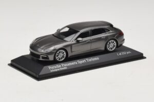 Porsche Panamera 971 Sport Turismo 4S Šedý Minichamps 1:43 410066111 Kov – obrázok 2 z 5