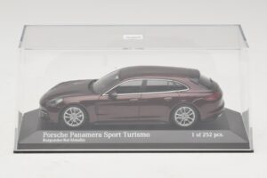 Porsche Panamera 971 Sport Turismo 4S Červený Minichamps 1:43 410066110 Kov – obrázok 4 z 5
