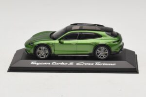 Porsche Taycan Turbo S Cross Turismo Zelený Minichamps 1:43 WAP0207830M003 Kov