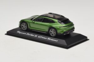 Porsche Taycan Turbo S Cross Turismo Zelený Minichamps 1:43 WAP0207830M003 Kov – obrázok 3 z 5