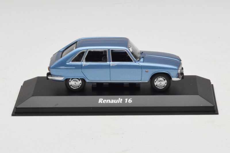 Renault 16 Svetlomodrá Metalíza Maxichamps 1:43 940113100 Kov