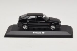 Renault 19 Čierny Maxichamps 1:43 940113701 Diecast