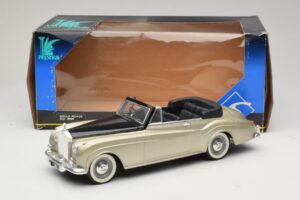 Rolls-Royce Silver Cloud II Strieborná Solido 1:18 8006 Kov – obrázok 6 z 6