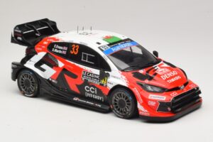 Toyota GR Yaris Rally1 #33 E. Evans / S. Martin Rally Monte Carlo 2026 IXO 1:18 18RMC269B Kov – obrázok 4 z 6