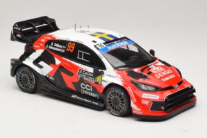 Toyota GR Yaris Rally1 #99 O. Solberg / E. Edmondson Rally Monte Carlo Winner 2026 IXO 1:18 18RMC269A Kov – obrázok 4 z 6