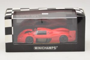 Toyota GT-One TS020 Street Červený Minichamps 1:43 433991603 Kov – obrázok 5 z 5