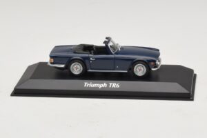 Triumph TR6 Tmavomodrá Maxichamps 1:43 940132570 Diecast