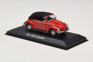 Volkswagen 1302 Kabriolet Červený Maxichamps 1:43 940055031 Kov – obrázok 3 z 5