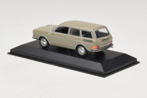 Volkswagen 411 LE Variant Savanna Beige Minichamps 1:43 400051114 Kov – obrázok 3 z 5