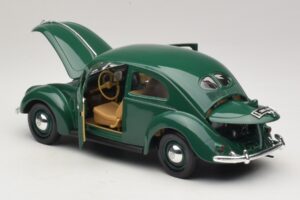 Volkswagen Beetle Zelená Maisto 1:18 32820 Kov – obrázok 5 z 8