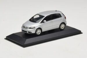 Volkswagen Golf Plus Mk5 Strieborný Náhradná Škatuľa Minichamps 1:43 400054370-R1 Kov – obrázok 2 z 5