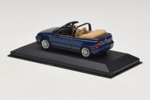 Volkswagen Golf Mk4 Kabriolet Modrý Dealerská Edícia Minichamps 1:43 GOLF005 Kov – obrázok 3 z 5