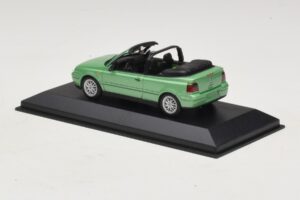 Volkswagen Golf Mk4 Kabriolet Zelená Metalíza Minichamps 1:43 430058335 Kov – obrázok 3 z 5