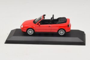 Volkswagen Golf Mk4 Kabriolet Červený Dealerská Edícia Minichamps 1:43 GOLF006 Kov