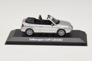 Volkswagen Golf Mk4 Kabriolet Strieborný Maxichamps 1:43 940058331 Kov