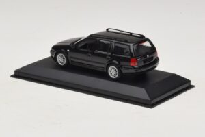 Volkswagen Golf Mk4 Variant Sport Highline BBS Edition Čierny Náhradná Škatuľa Minichamps 1:43 GOLF008-R1 Kov – obrázok 3 z 5