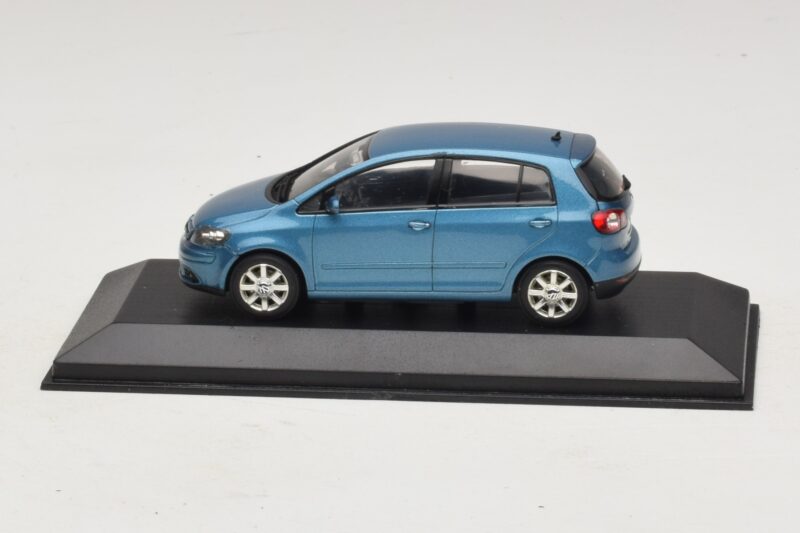Volkswagen Golf Plus Mk5 Modrá Metalíza Náhradná Škatuľa Minichamps 1:43 GOLF02-R1 Kov