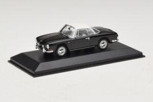 Volkswagen Karmann Ghia Čierny s bielou strechou Minichamps 1:43 430050224 Kov – obrázok 2 z 5
