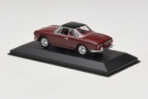 Volkswagen Karmann Ghia Červený S Čiernou Strechou Minichamps 1:43 GHIA002 Kov – obrázok 3 z 5