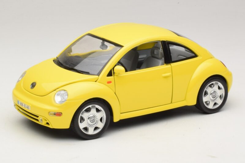 Volkswagen New Beetle A4 Žltý Bburago 1:18 3302 Kov
