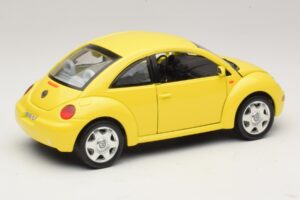 Volkswagen New Beetle A4 Žltý Bburago 1:18 3302 Kov – obrázok 3 z 8