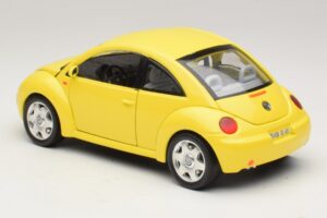 Volkswagen New Beetle A4 Žltý Bburago 1:18 3302 Kov – obrázok 7 z 8