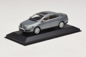 Volkswagen Passat B6 Šedá Metalíza Minichamps 1:43 PASSAT006 Kov – obrázok 2 z 5