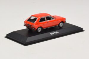 Volkswagen Polo Mk1 Červený Maxichamps 1:43 940050500 Kov – obrázok 2 z 5