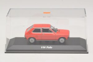 Volkswagen Polo Mk1 Červený Maxichamps 1:43 940050500 Kov – obrázok 4 z 5