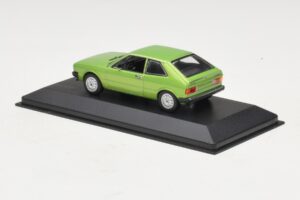 Volkswagen Scirocco Mk1 Zelená Metalíza Náhradná Škatuľa Maxichamps 1:43 940050420-R1 Kov – obrázok 3 z 5