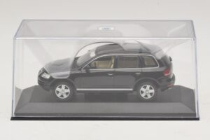 Volkswagen Touareg 7L Čierny Minichamps 1:43 TOUAREG002 Kov – obrázok 4 z 5
