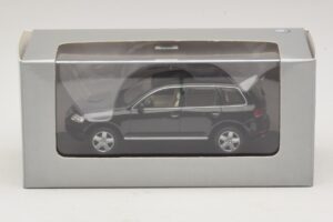 Volkswagen Touareg 7L Čierny Minichamps 1:43 TOUAREG002 Kov – obrázok 5 z 5