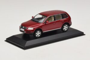 Volkswagen Touareg 7L Červený Minichamps 1:43 TOUAREG003 Kov – obrázok 2 z 5
