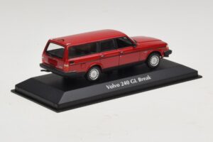 Volvo 240 GL Kombi Červený Maxichamps 1:43 940171410 Diecast – obrázok 2 z 5