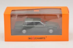 Volvo 740 Tmavozelený Maxichamps 1:43 940171700 Kov – obrázok 5 z 5
